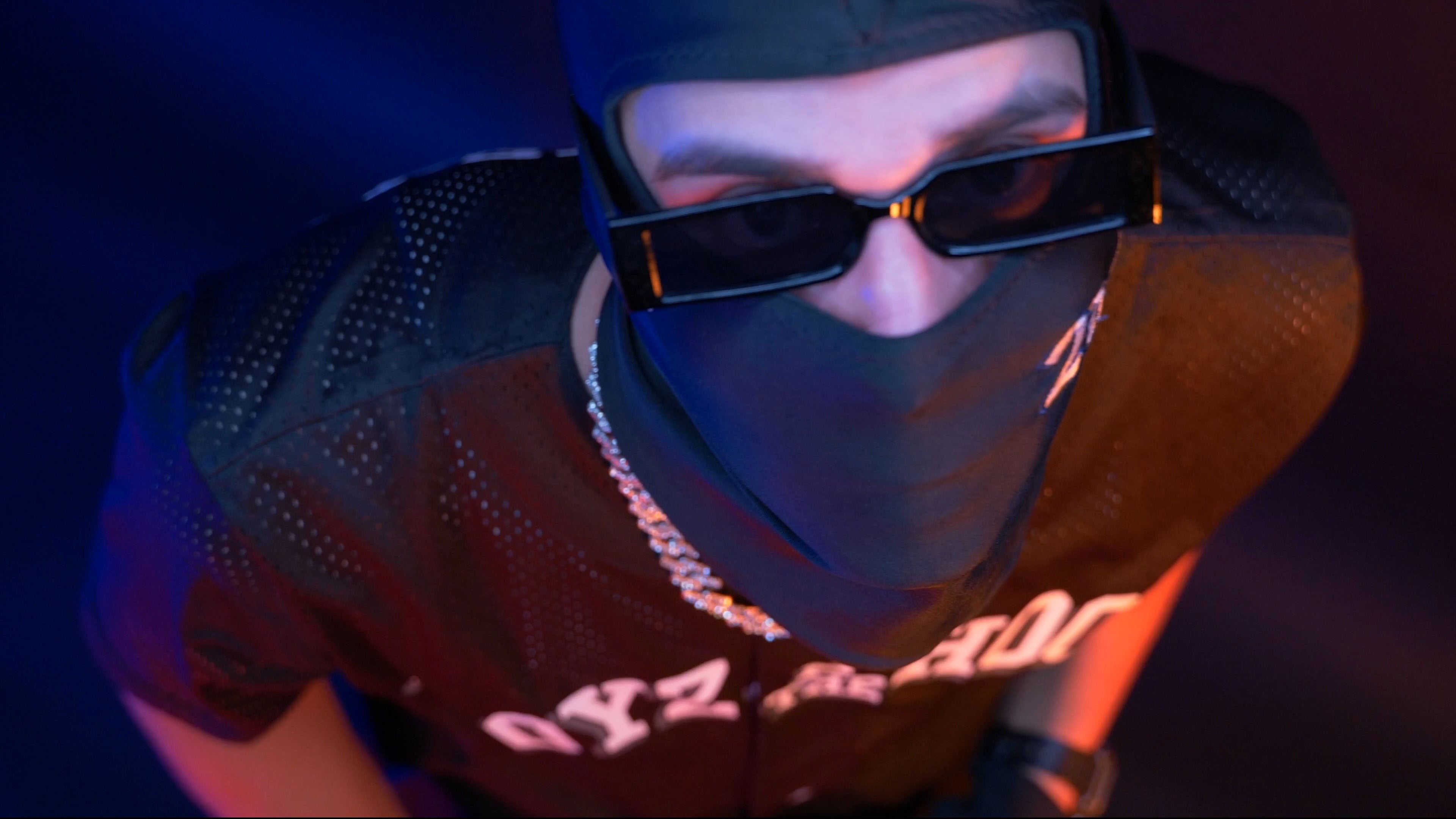 Cargar video: TODAY ITS THE DAY